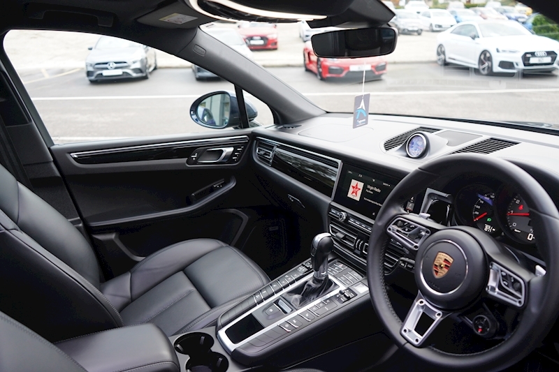 Porsche 3.0T V6 S SUV 5dr Petrol PDK 4WD (s/s) (354 ps)