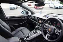 Porsche 3.0T V6 S SUV 5dr Petrol PDK 4WD (s/s) (354 ps)