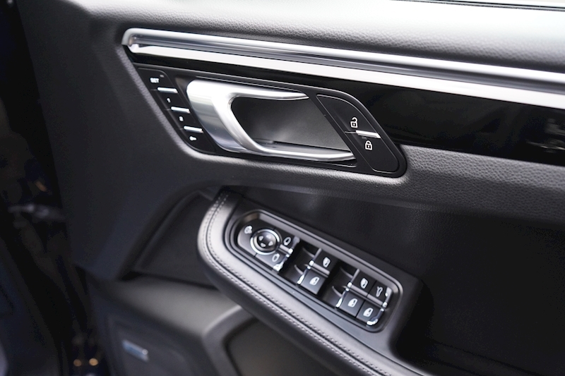 Porsche 3.0T V6 S SUV 5dr Petrol PDK 4WD (s/s) (354 ps)