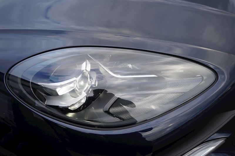 Porsche 3.0T V6 S SUV 5dr Petrol PDK 4WD (s/s) (354 ps)