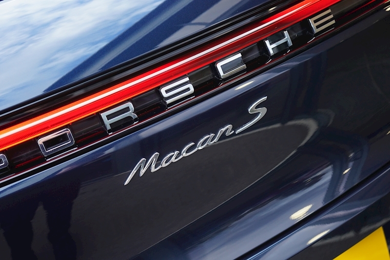 Porsche 3.0T V6 S SUV 5dr Petrol PDK 4WD (s/s) (354 ps)