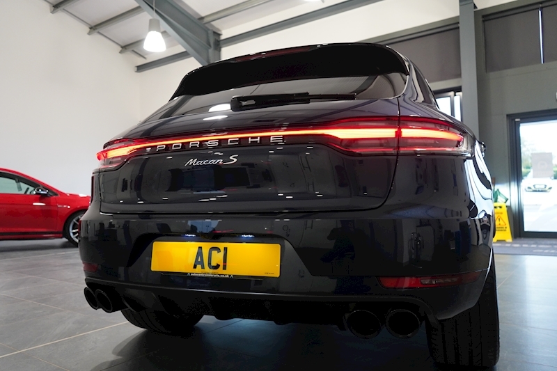 Porsche 3.0T V6 S SUV 5dr Petrol PDK 4WD (s/s) (354 ps)