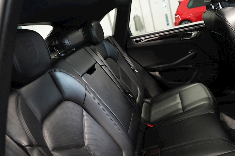 Porsche 3.0T V6 S SUV 5dr Petrol PDK 4WD (s/s) (354 ps)