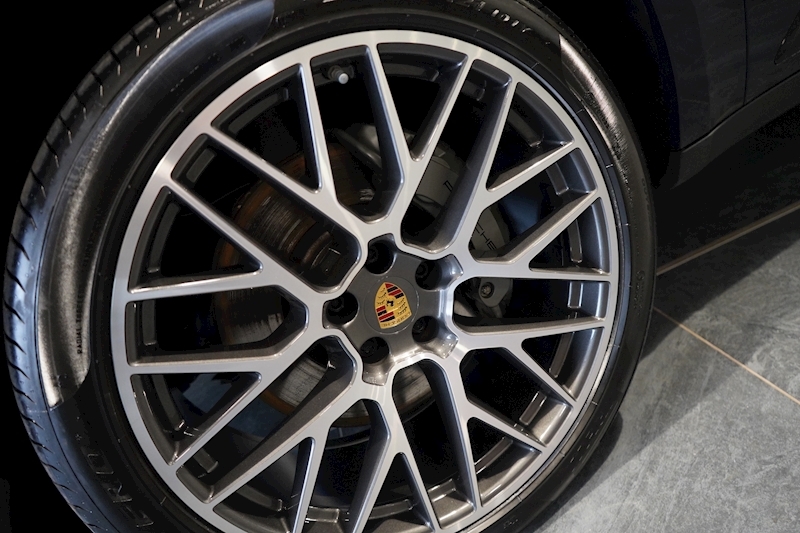 Porsche 3.0T V6 S SUV 5dr Petrol PDK 4WD (s/s) (354 ps)