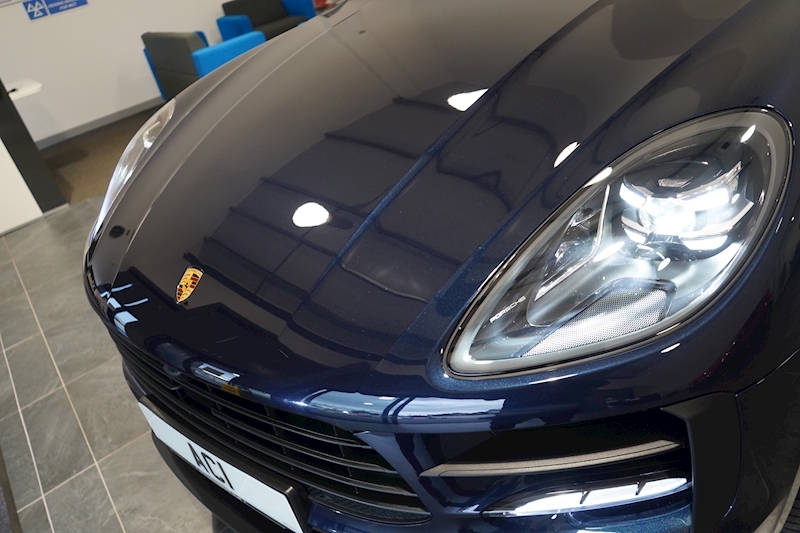 Porsche 3.0T V6 S SUV 5dr Petrol PDK 4WD (s/s) (354 ps)