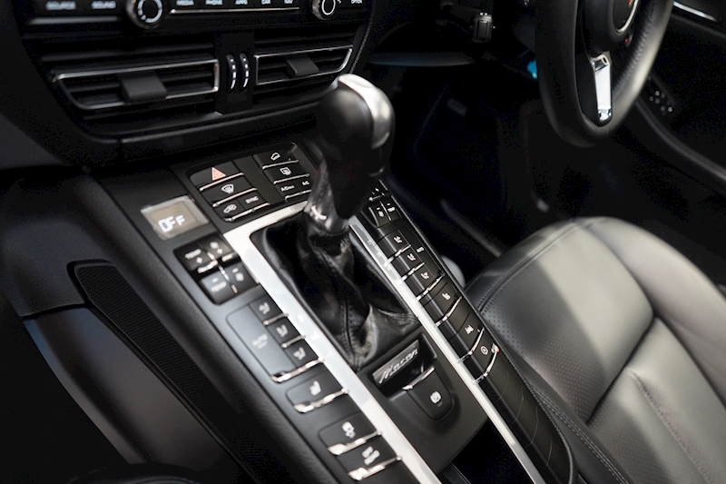 Porsche 3.0T V6 S SUV 5dr Petrol PDK 4WD (s/s) (354 ps)