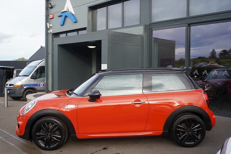 MINI Hatch Mini Cooper S Sport Hatchback 2.0 Automatic Petrol