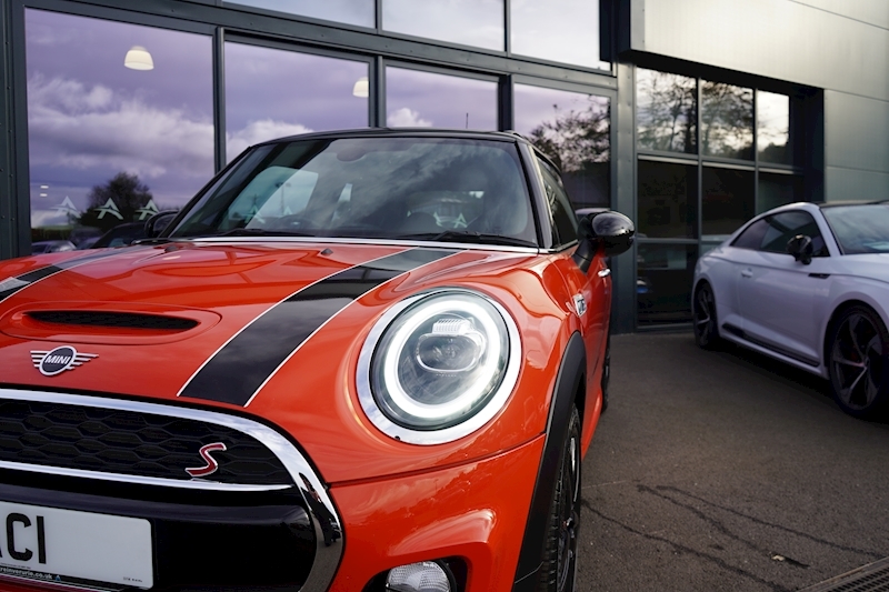 MINI Hatch Mini Cooper S Sport Hatchback 2.0 Automatic Petrol