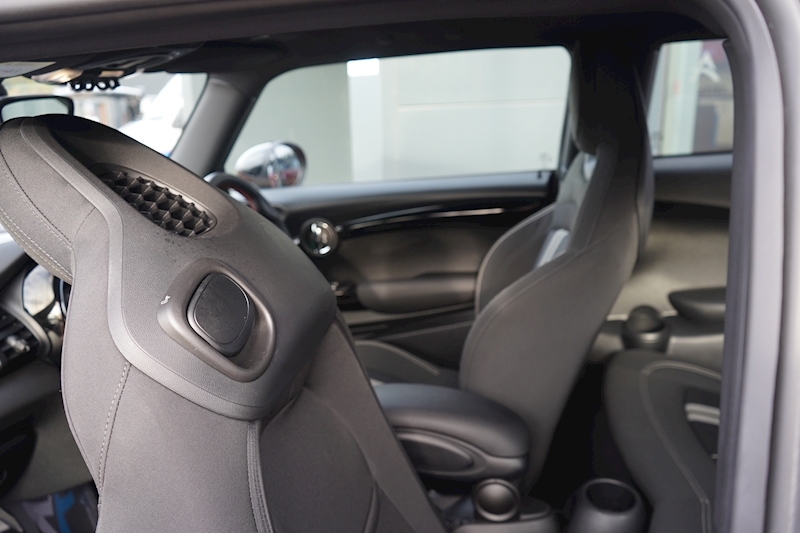 MINI Hatch Mini Cooper S Sport Hatchback 2.0 Automatic Petrol