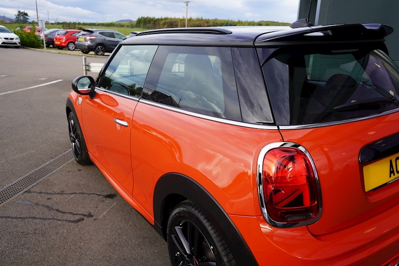 MINI Hatch Mini Cooper S Sport Hatchback 2.0 Automatic Petrol