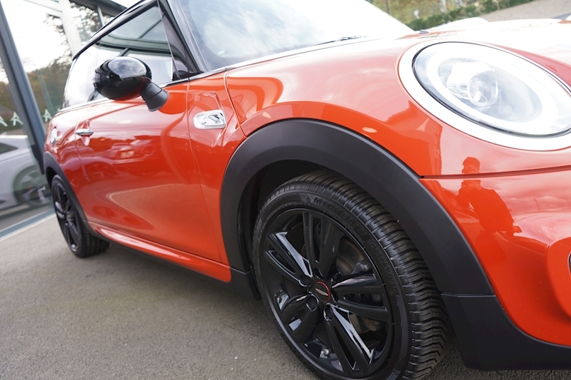 MINI Hatch Mini Cooper S Sport Hatchback 2.0 Automatic Petrol