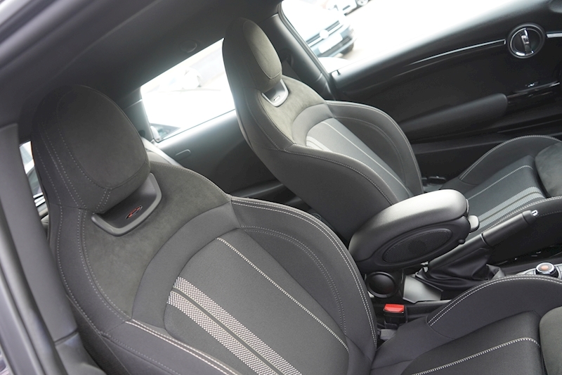 MINI Hatch Mini Cooper S Sport Hatchback 2.0 Automatic Petrol