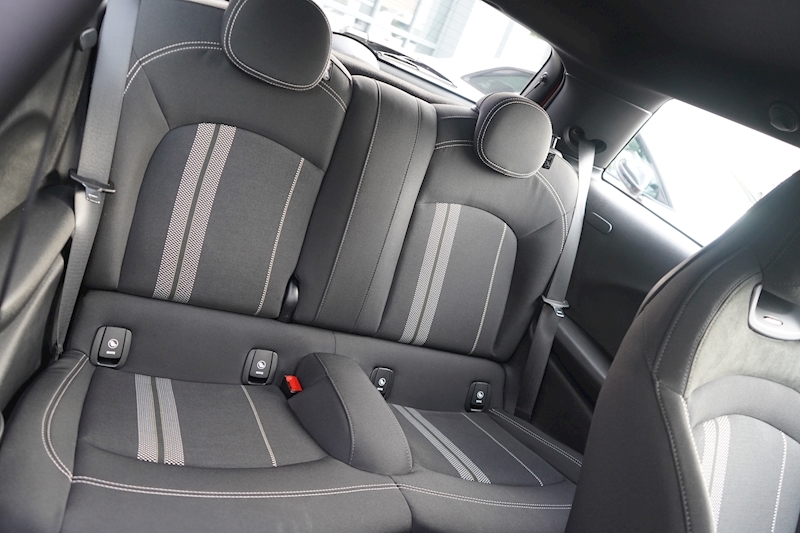 MINI Hatch Mini Cooper S Sport Hatchback 2.0 Automatic Petrol