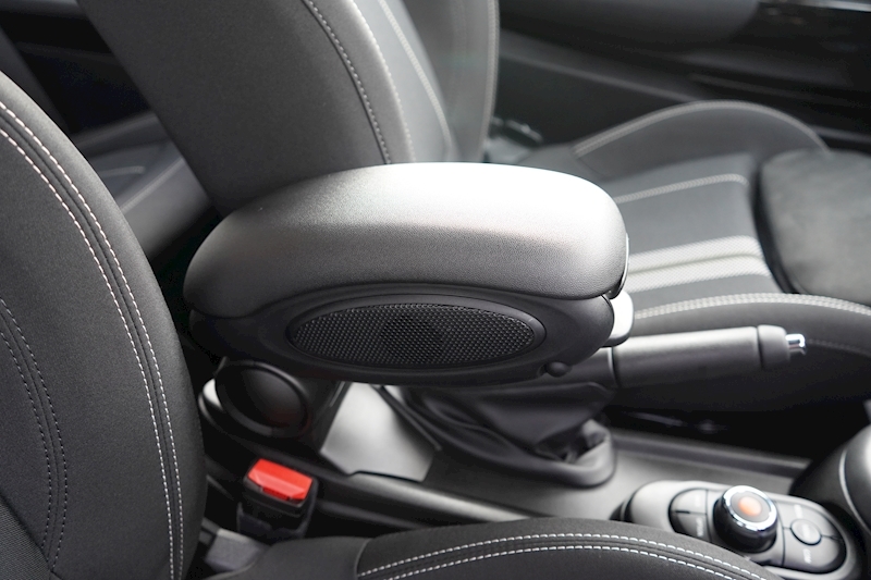 MINI Hatch Mini Cooper S Sport Hatchback 2.0 Automatic Petrol