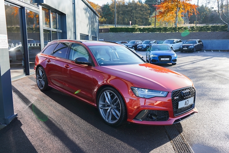 Audi 4.0 TFSI V8 Performance Avant 5dr Petrol Tiptronic quattro (s/s) (605 ps)