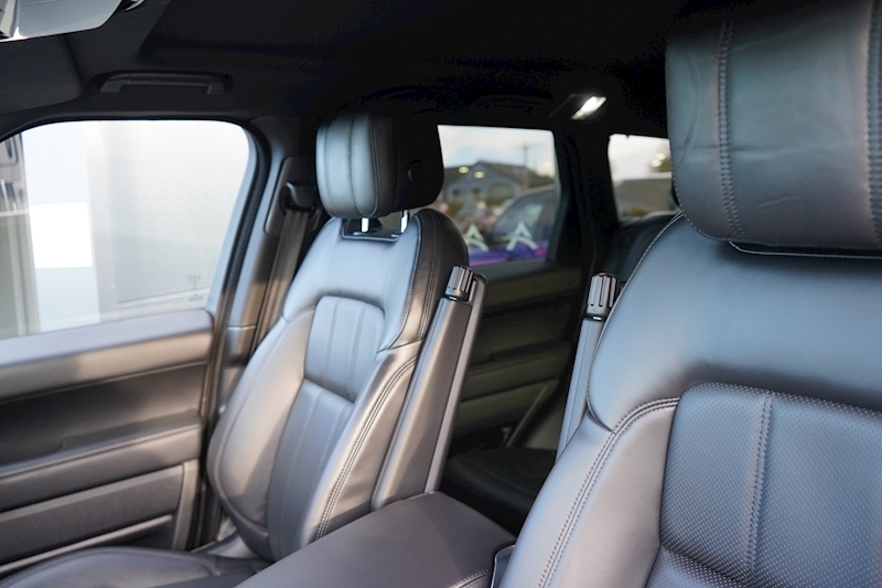 Land Rover Range Rover Sport SD V6 HSE Dynamic 3.0 5dr SUV Automatic Diesel