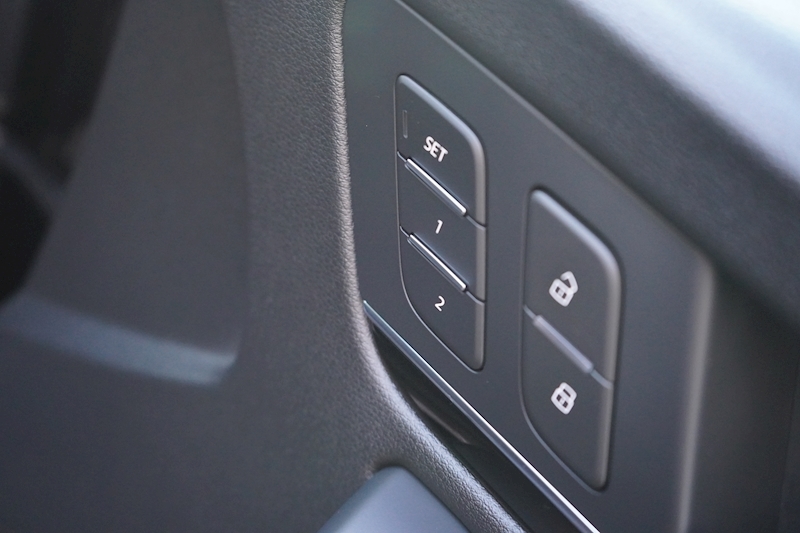 Audi 2.0 TDI 40 Vorsprung 5dr Diesel S Tronic quattro (s/s) (204 ps)