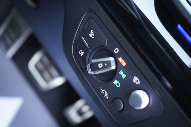 Audi 2.0 TDI 40 Vorsprung 5dr Diesel S Tronic quattro (s/s) (204 ps)