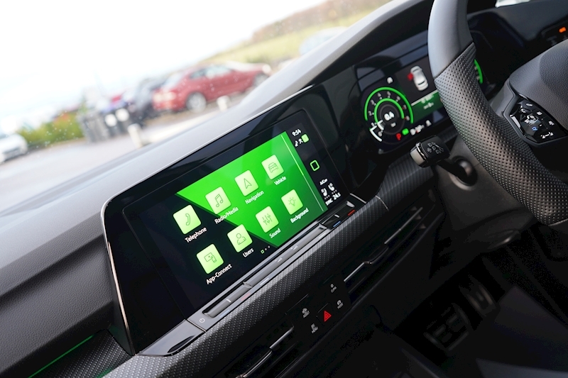 Volkswagen 2.0 TSI R Hatchback 5dr Petrol DSG 4Motion (s/s) (320 ps)