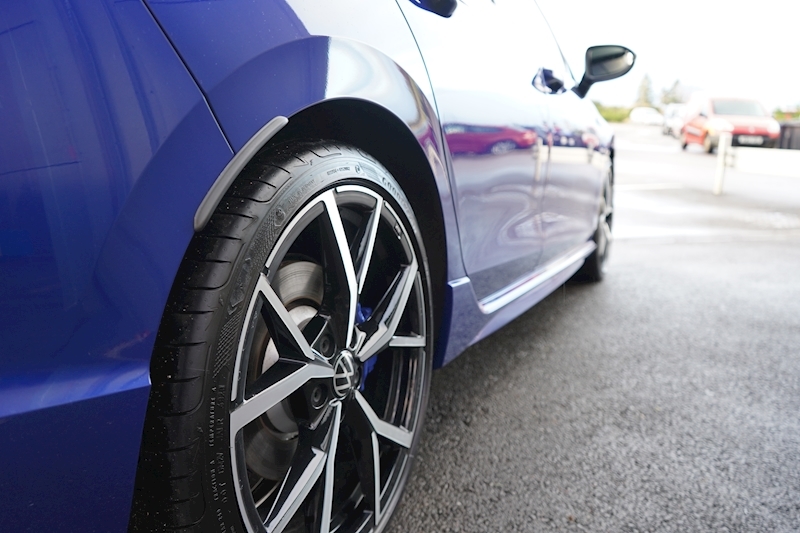 Volkswagen 2.0 TSI R Hatchback 5dr Petrol DSG 4Motion (s/s) (320 ps)