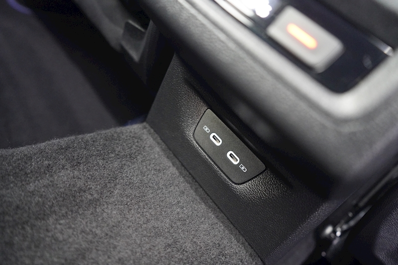 Volkswagen 2.0 TSI R Hatchback 5dr Petrol DSG 4Motion (s/s) (320 ps)