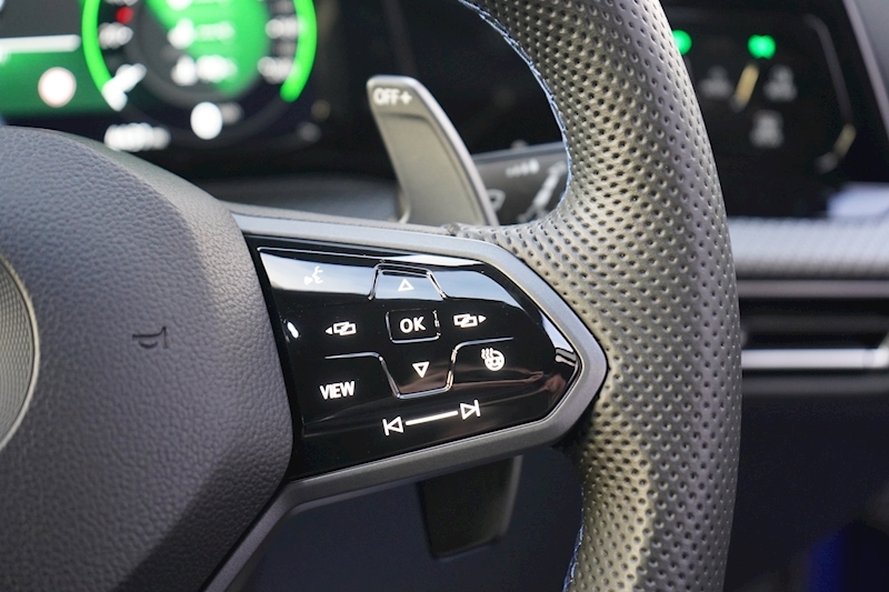 Volkswagen 2.0 TSI R Hatchback 5dr Petrol DSG 4Motion (s/s) (320 ps)