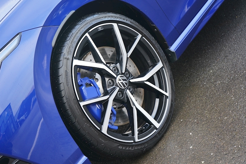 Volkswagen 2.0 TSI R Hatchback 5dr Petrol DSG 4Motion (s/s) (320 ps)