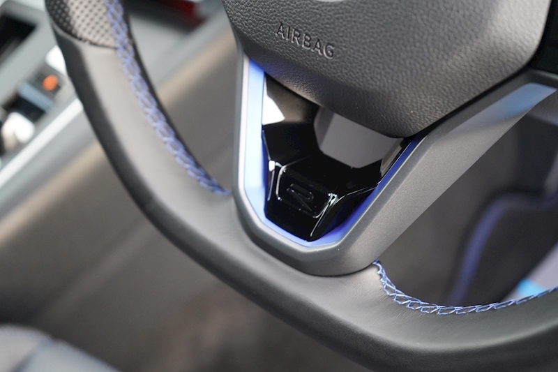 Volkswagen 2.0 TSI R Hatchback 5dr Petrol DSG 4Motion (s/s) (320 ps)