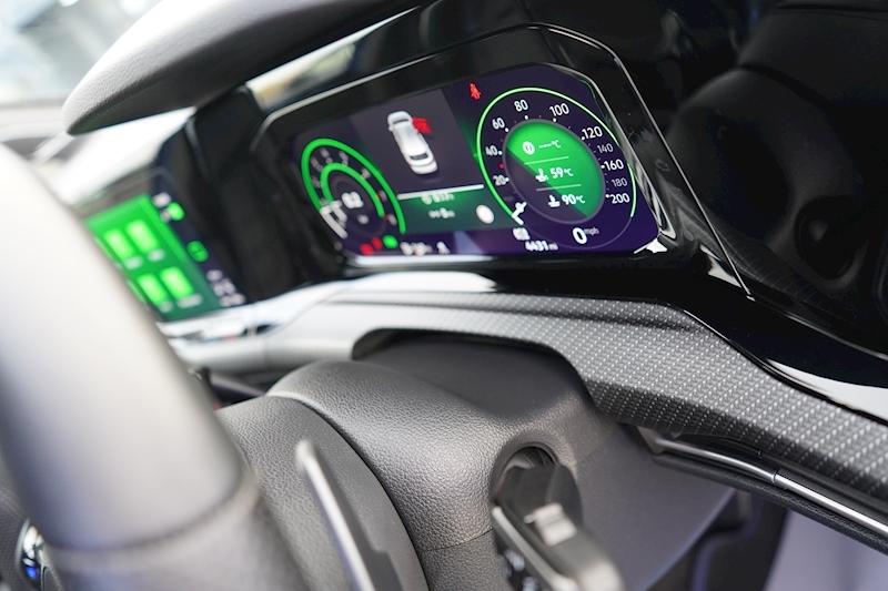 Volkswagen 2.0 TSI R Hatchback 5dr Petrol DSG 4Motion (s/s) (320 ps)