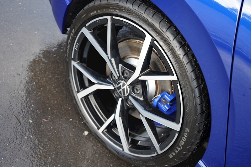 Volkswagen 2.0 TSI R Hatchback 5dr Petrol DSG 4Motion (s/s) (320 ps)