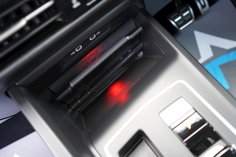 Volkswagen 2.0 TSI R Hatchback 5dr Petrol DSG 4Motion (s/s) (320 ps)