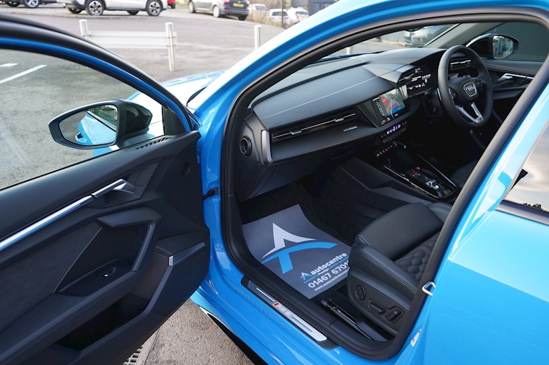 Audi 2.5 TFSI Launch Edition Sportback 5dr Petrol S Tronic quattro (s/s) (400 ps)