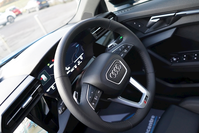 Audi 2.5 TFSI Launch Edition Sportback 5dr Petrol S Tronic quattro (s/s) (400 ps)