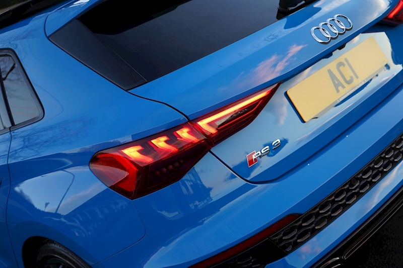 Audi 2.5 TFSI Launch Edition Sportback 5dr Petrol S Tronic quattro (s/s) (400 ps)