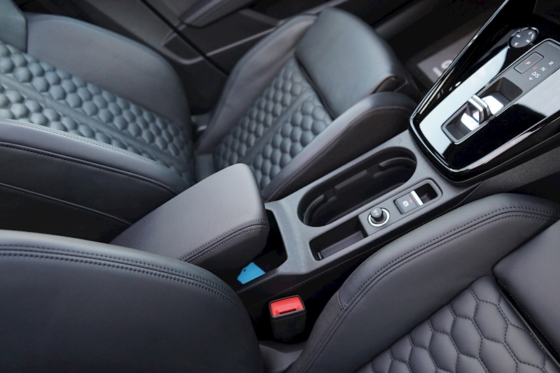 Audi 2.5 TFSI Launch Edition Sportback 5dr Petrol S Tronic quattro (s/s) (400 ps)