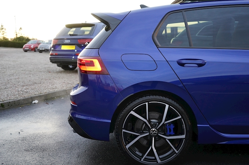 Volkswagen 2.0 TSI R Hatchback 5dr Petrol DSG 4Motion (s/s) (320 ps)