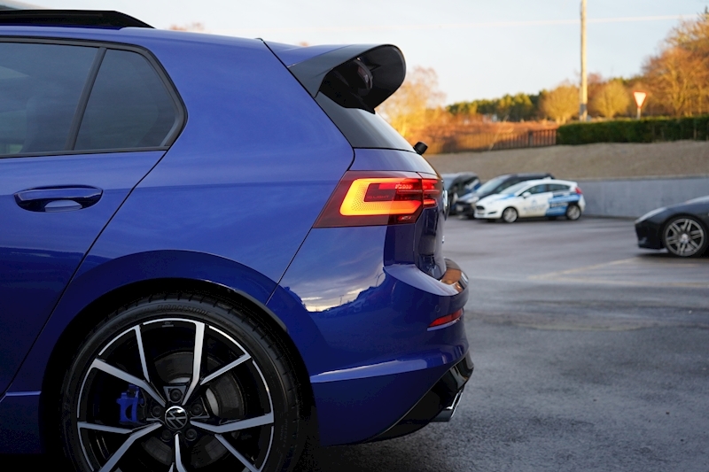 Volkswagen 2.0 TSI R Hatchback 5dr Petrol DSG 4Motion (s/s) (320 ps)