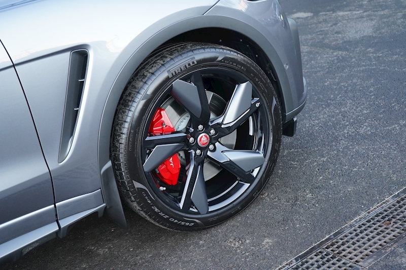 Jaguar 5.0 V8 SVR SUV 5dr Petrol Quickshift AWD (s/s) (550 ps)