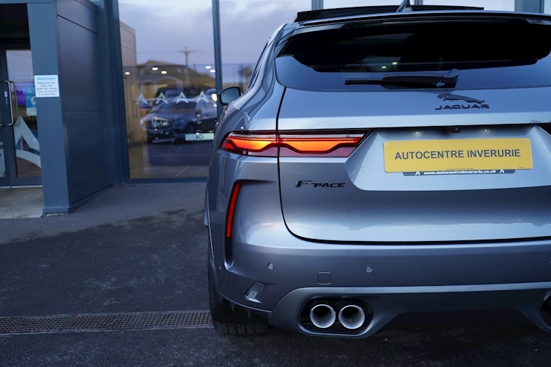 Jaguar 5.0 V8 SVR SUV 5dr Petrol Quickshift AWD (s/s) (550 ps)