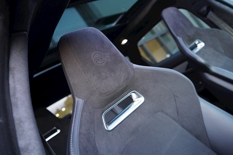 Jaguar 5.0 V8 SVR SUV 5dr Petrol Quickshift AWD (s/s) (550 ps)