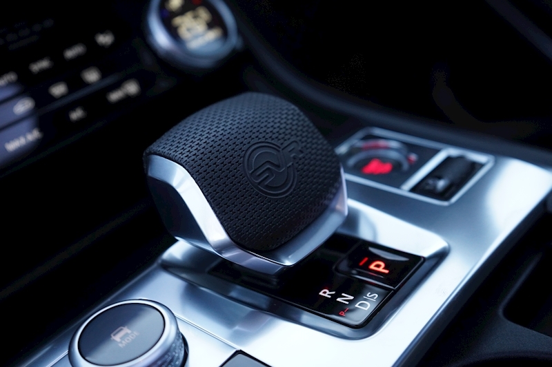 Jaguar 5.0 V8 SVR SUV 5dr Petrol Quickshift AWD (s/s) (550 ps)