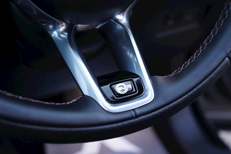 Jaguar 5.0 V8 SVR SUV 5dr Petrol Quickshift AWD (s/s) (550 ps)