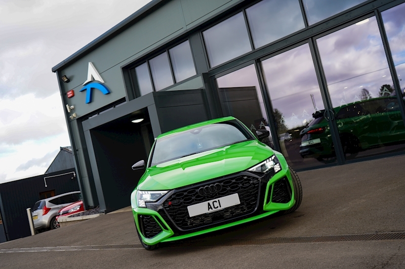 Audi RS3 2.5 TFSI Carbon Black Sportback 5dr Petrol S Tronic quattro (s/s) (400 ps)