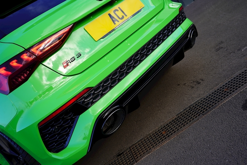 Audi RS3 2.5 TFSI Carbon Black Sportback 5dr Petrol S Tronic quattro (s/s) (400 ps)