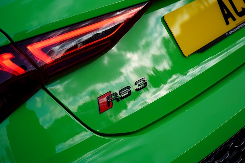 Audi RS3 2.5 TFSI Carbon Black Sportback 5dr Petrol S Tronic quattro (s/s) (400 ps)
