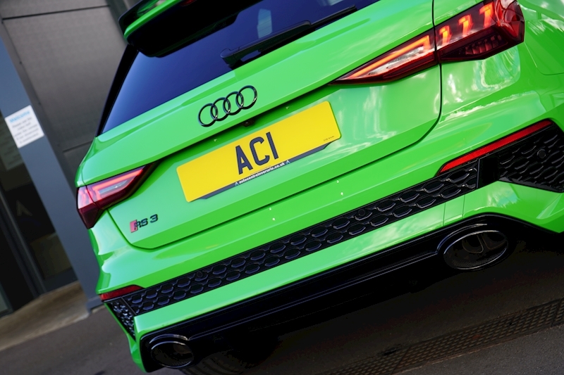 Audi RS3 2.5 TFSI Carbon Black Sportback 5dr Petrol S Tronic quattro (s/s) (400 ps)
