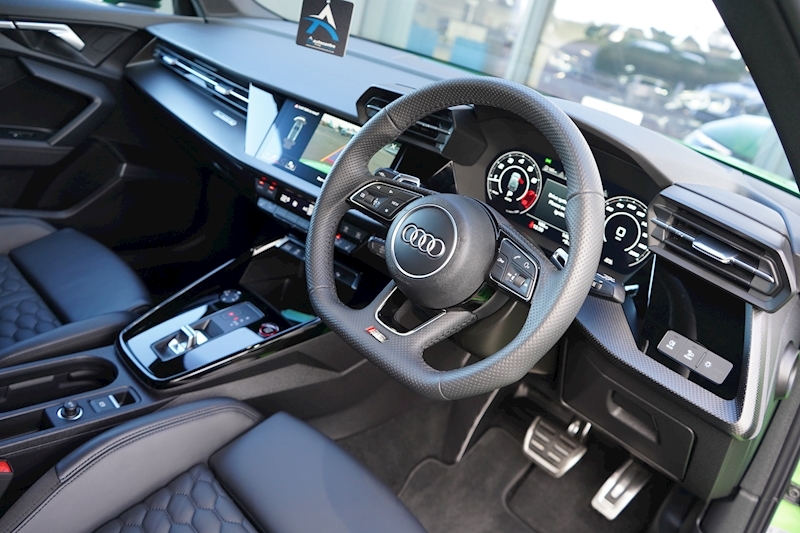 Audi RS3 2.5 TFSI Carbon Black Sportback 5dr Petrol S Tronic quattro (s/s) (400 ps)