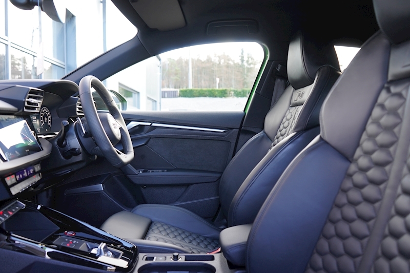 Audi RS3 2.5 TFSI Carbon Black Sportback 5dr Petrol S Tronic quattro (s/s) (400 ps)