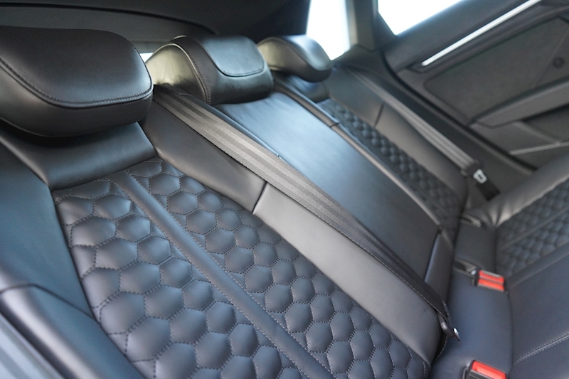 Audi RS3 2.5 TFSI Carbon Black Sportback 5dr Petrol S Tronic quattro (s/s) (400 ps)