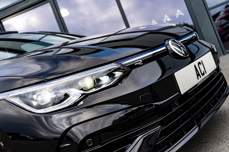 Volkswagen 2.0 TSI R Hatchback 5dr Petrol DSG 4Motion (s/s) (320 ps)